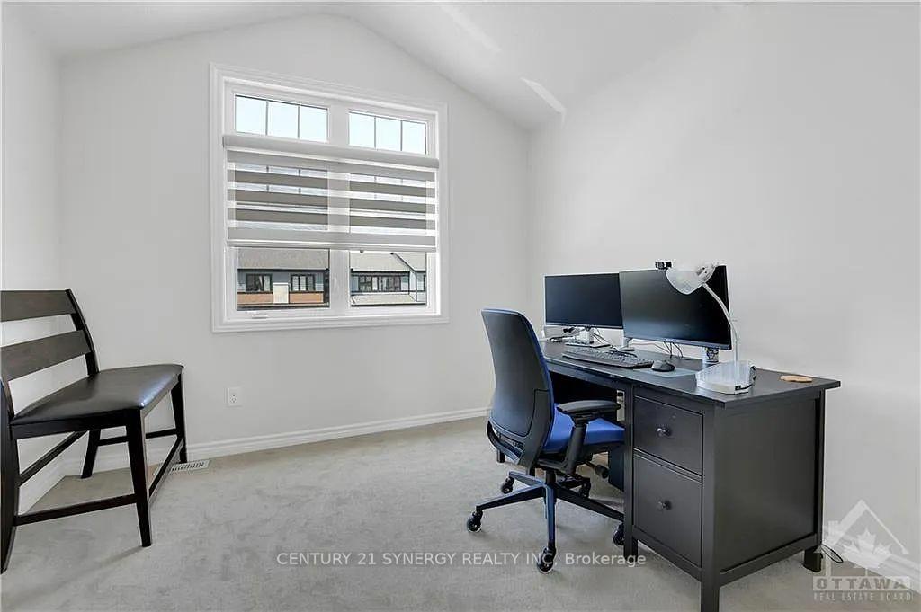 Photo 19 of 402 Cope Drive, Ottawa, Kanata - Emerald Meadows/Trailwest — HOMEH