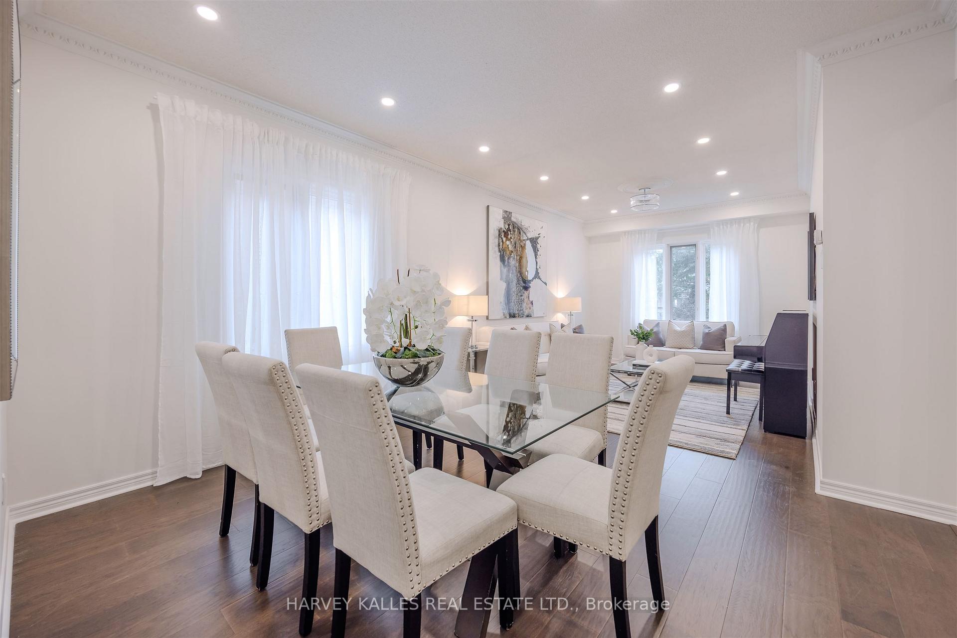 Photo 6 of 94 Sutcliffe Crescent, Markham, Cachet — HOMEH