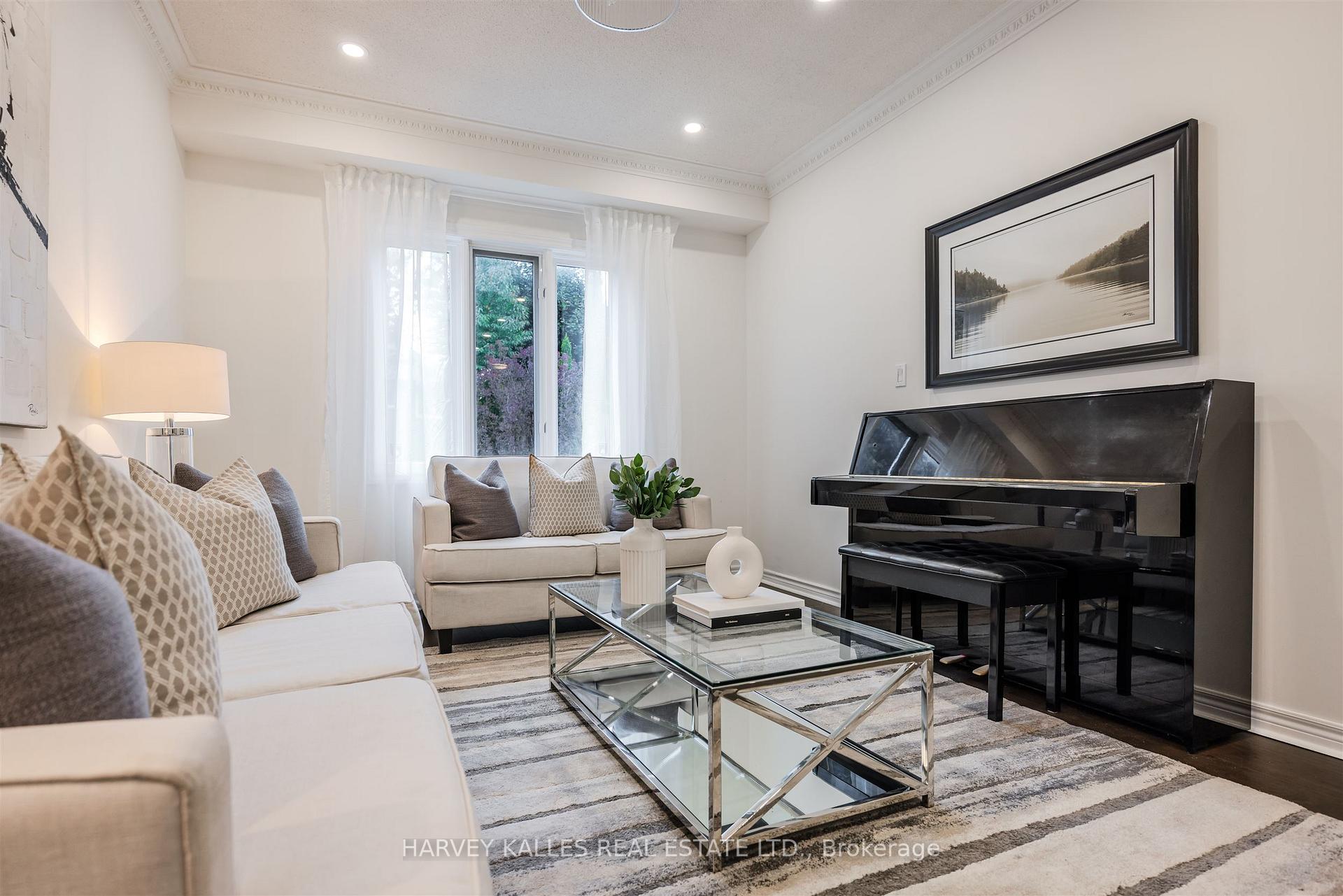 Photo 9 of 94 Sutcliffe Crescent, Markham, Cachet — HOMEH