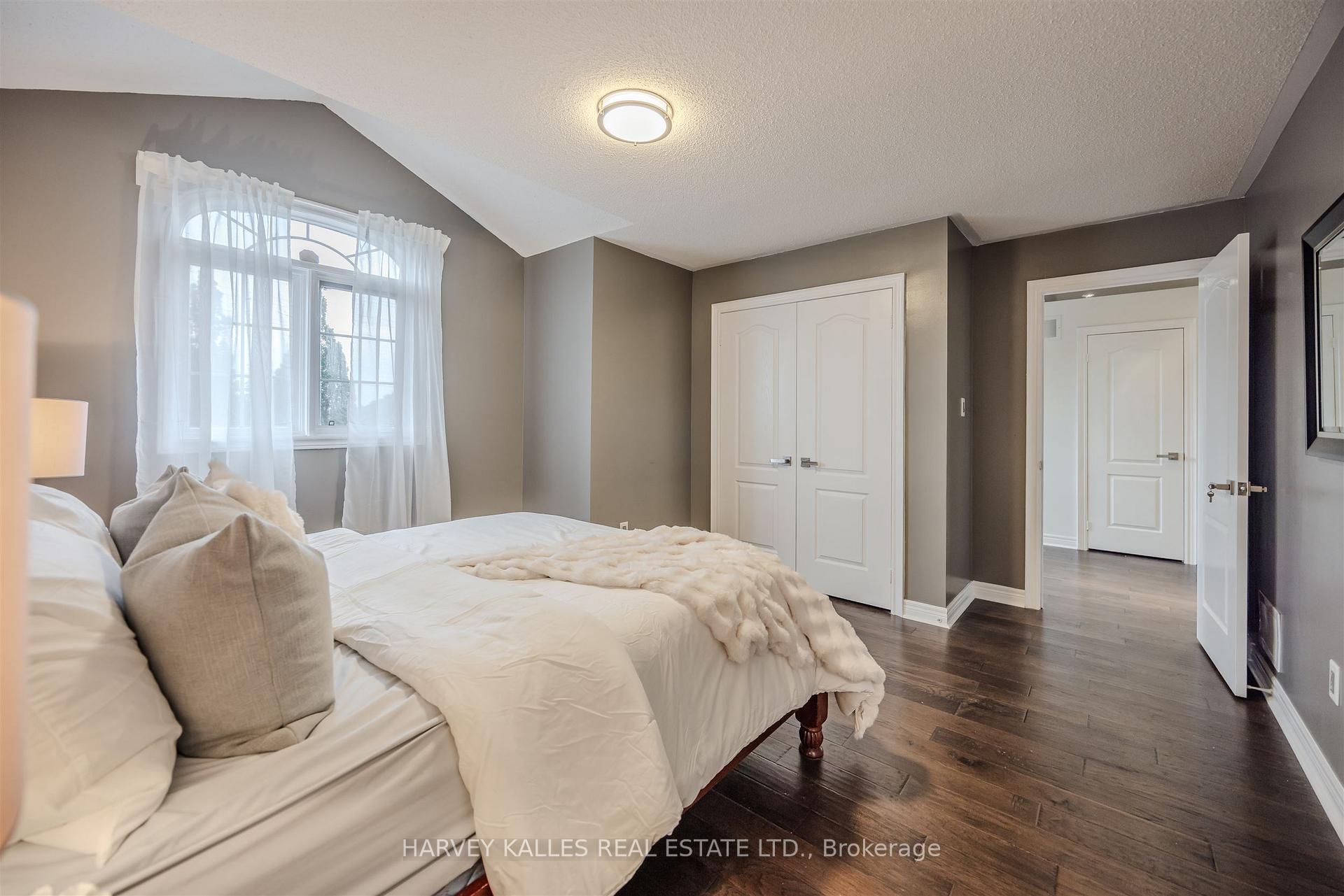 Photo 38 of 94 Sutcliffe Crescent, Markham, Cachet — HOMEH