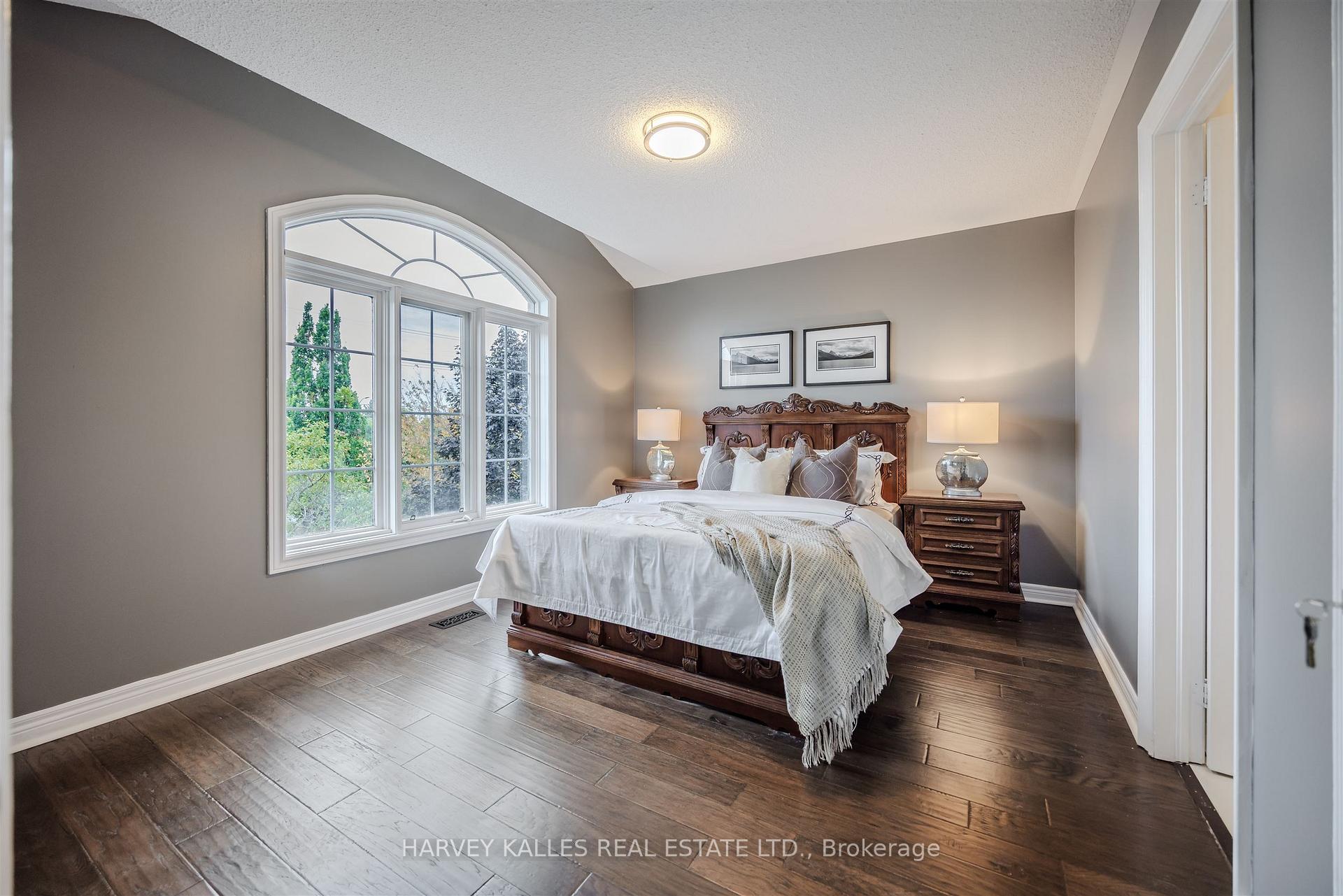 Photo 40 of 94 Sutcliffe Crescent, Markham, Cachet — HOMEH