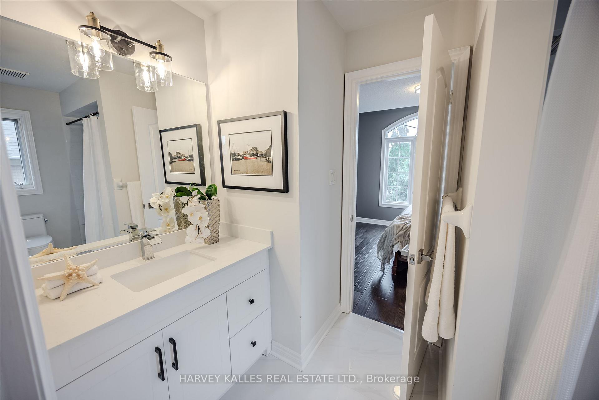 Photo 42 of 94 Sutcliffe Crescent, Markham, Cachet — HOMEH