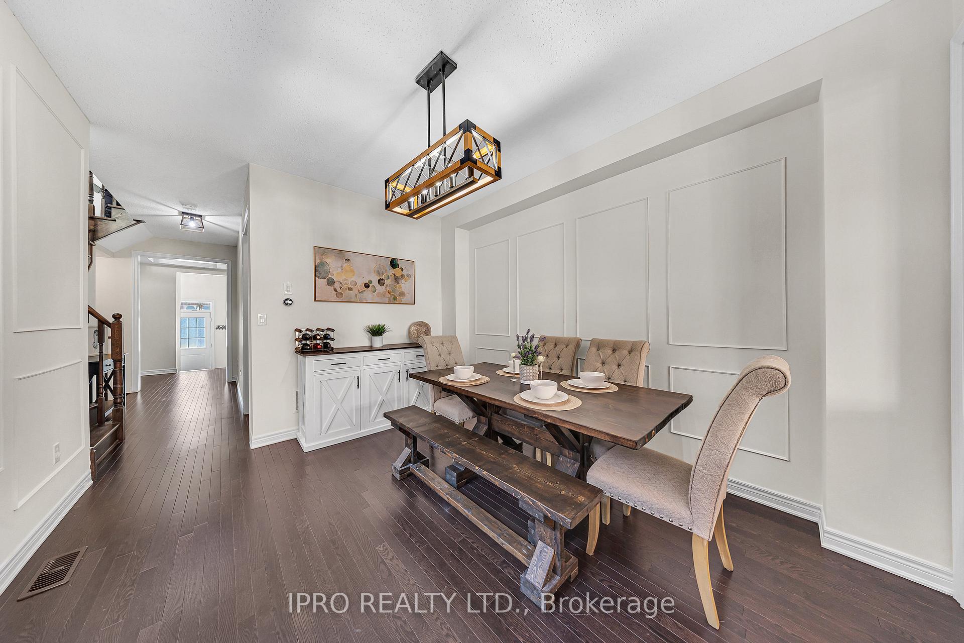 Photo 9 of 4 Titan Trail, Markham, Cedarwood — HOMEH