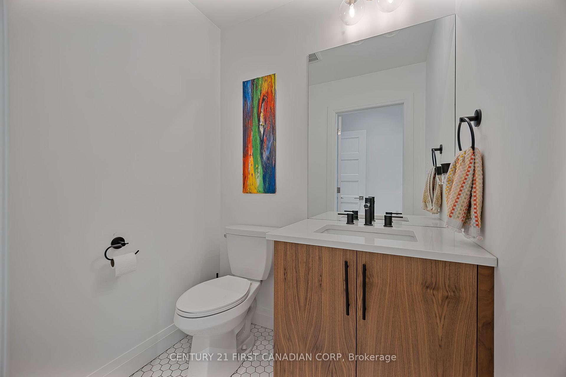 Photo 5 of 12 Locky Lane, Middlesex Centre, Komoka — HOMEH