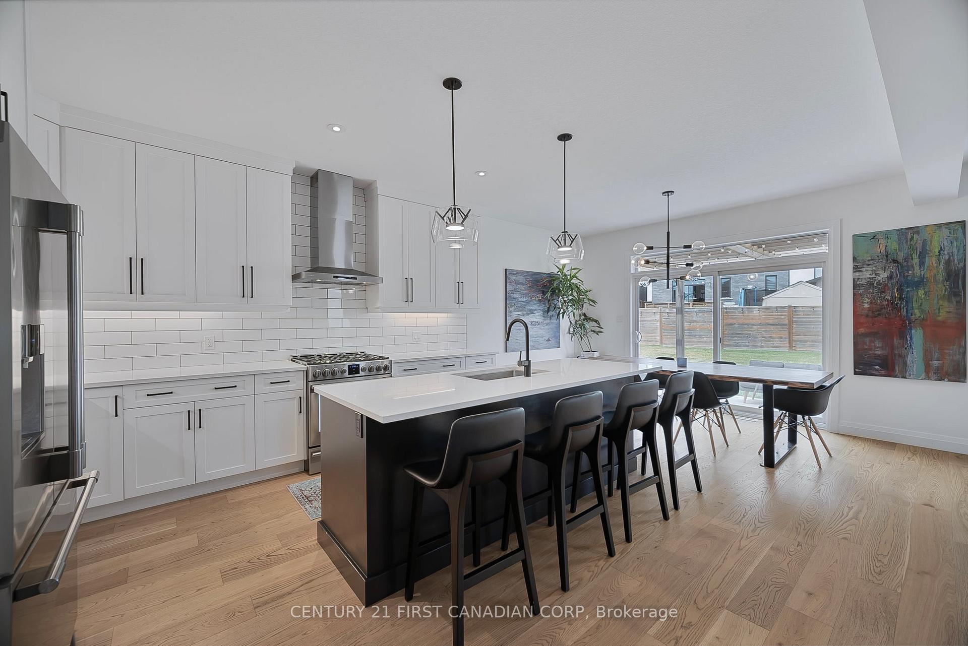 Photo 8 of 12 Locky Lane, Middlesex Centre, Komoka — HOMEH
