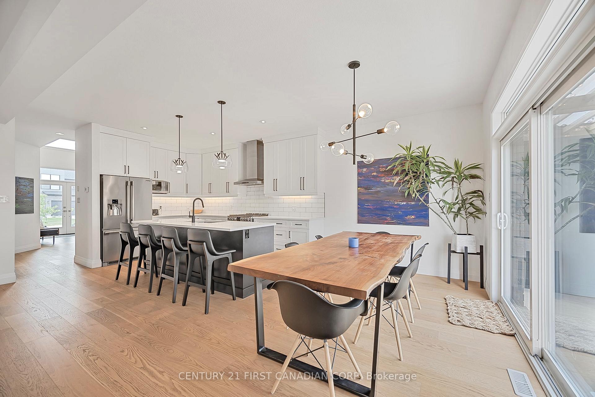 Photo 10 of 12 Locky Lane, Middlesex Centre, Komoka — HOMEH