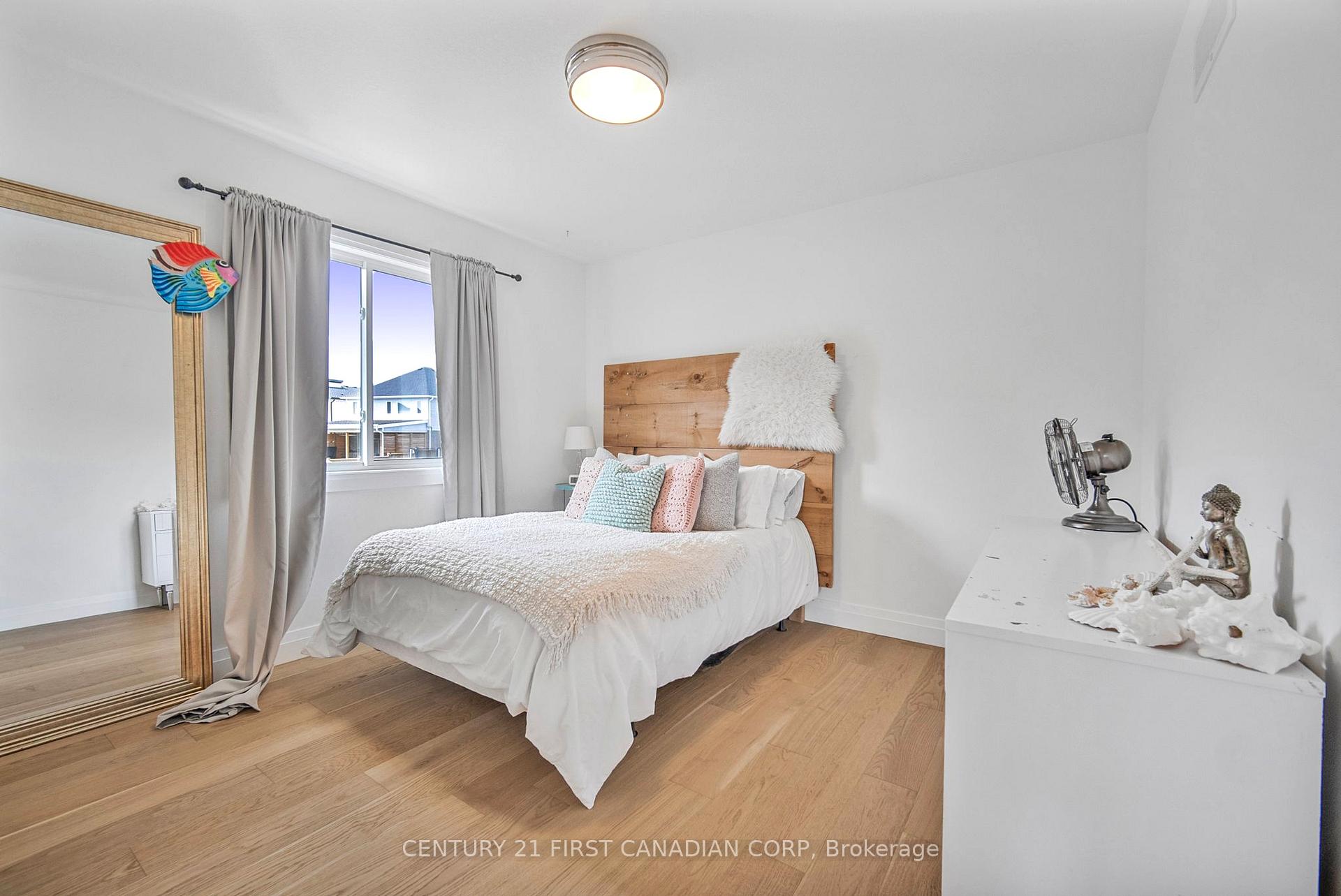 Photo 15 of 12 Locky Lane, Middlesex Centre, Komoka — HOMEH