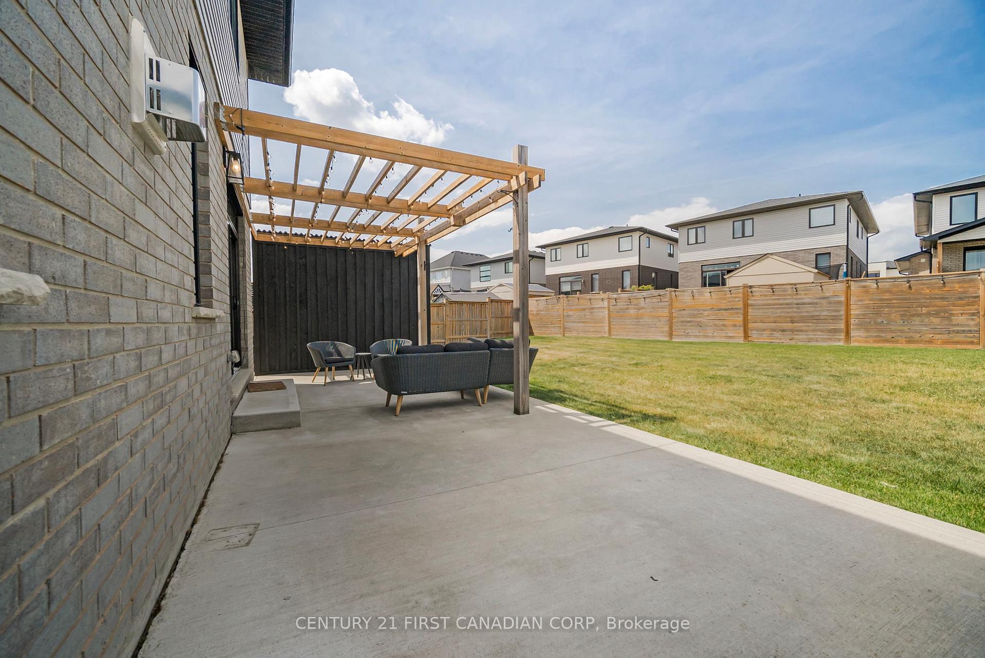 Photo 28 of 12 Locky Lane, Middlesex Centre, Komoka — HOMEH