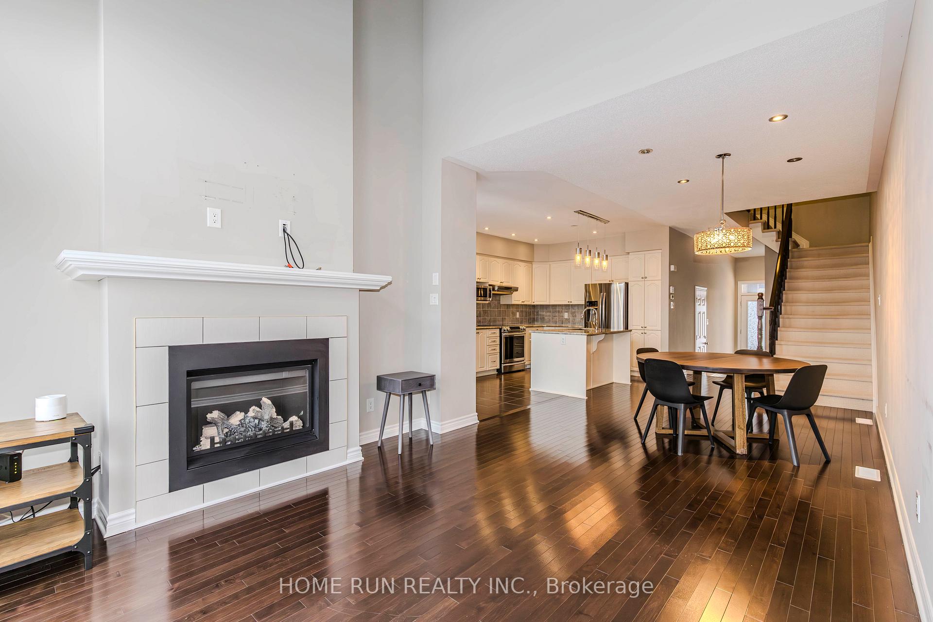Photo 18 of 814 Fletcher Circle, Ottawa, Kanata - Kanata Lakes/Heritage Hills — HOMEH