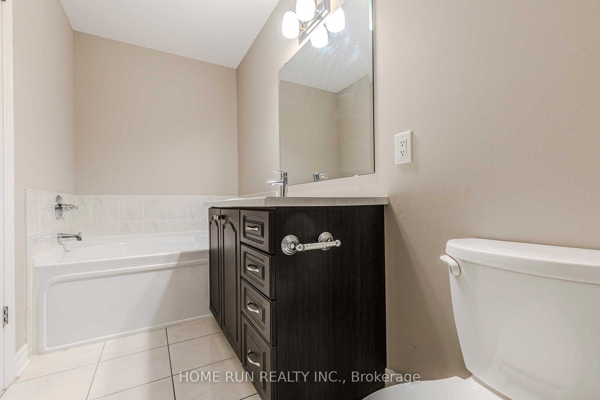 Photo 28 of 814 Fletcher Circle, Ottawa, Kanata - Kanata Lakes/Heritage Hills — HOMEH