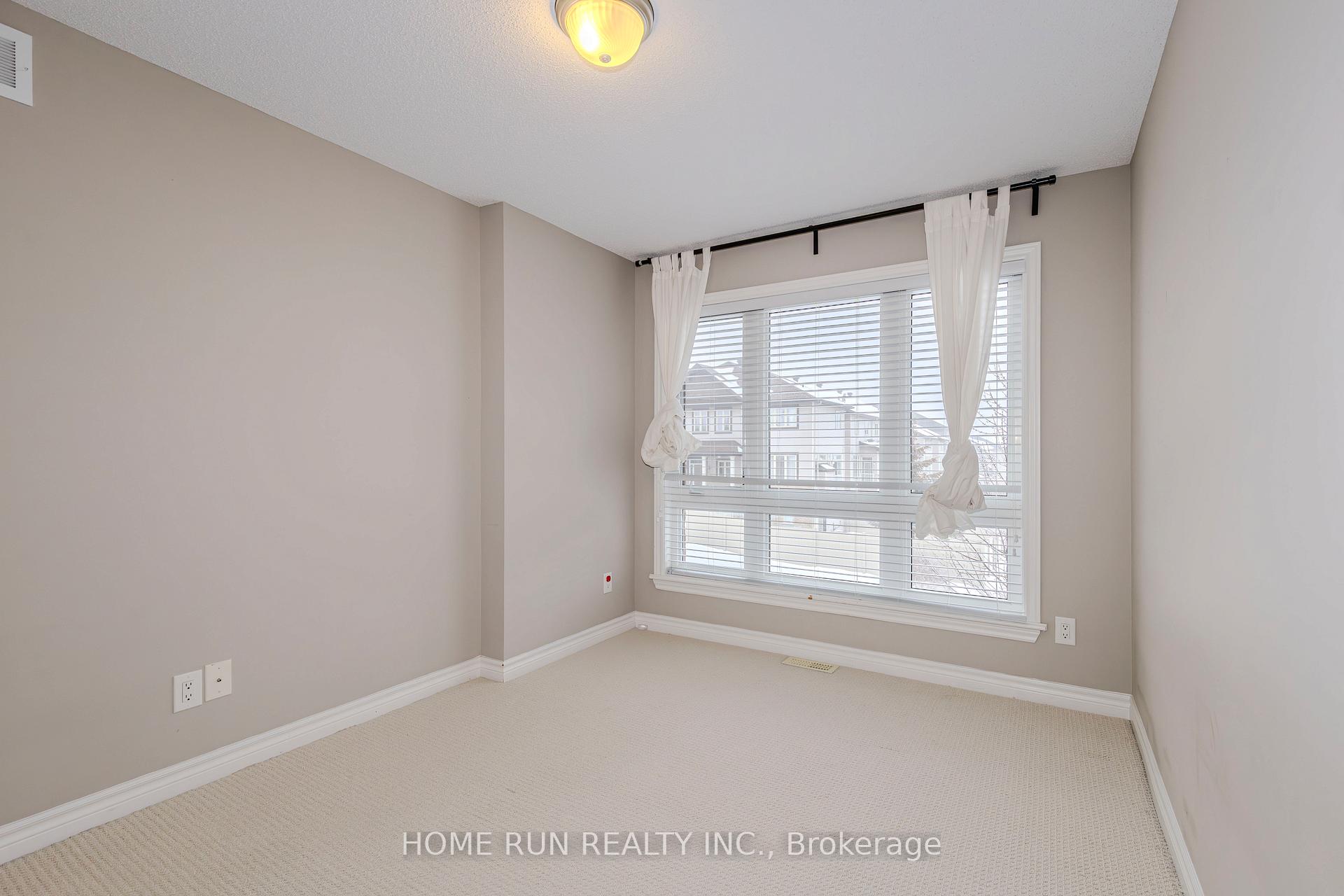 Photo 33 of 814 Fletcher Circle, Ottawa, Kanata - Kanata Lakes/Heritage Hills — HOMEH