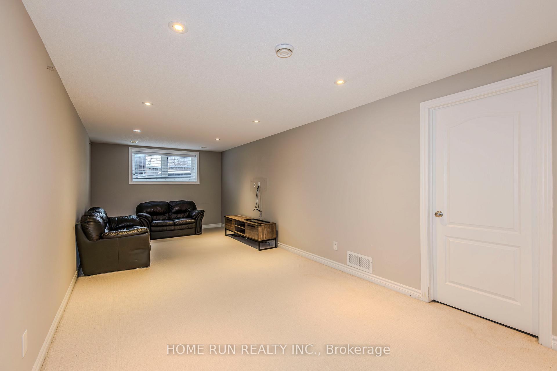 Photo 37 of 814 Fletcher Circle, Ottawa, Kanata - Kanata Lakes/Heritage Hills — HOMEH