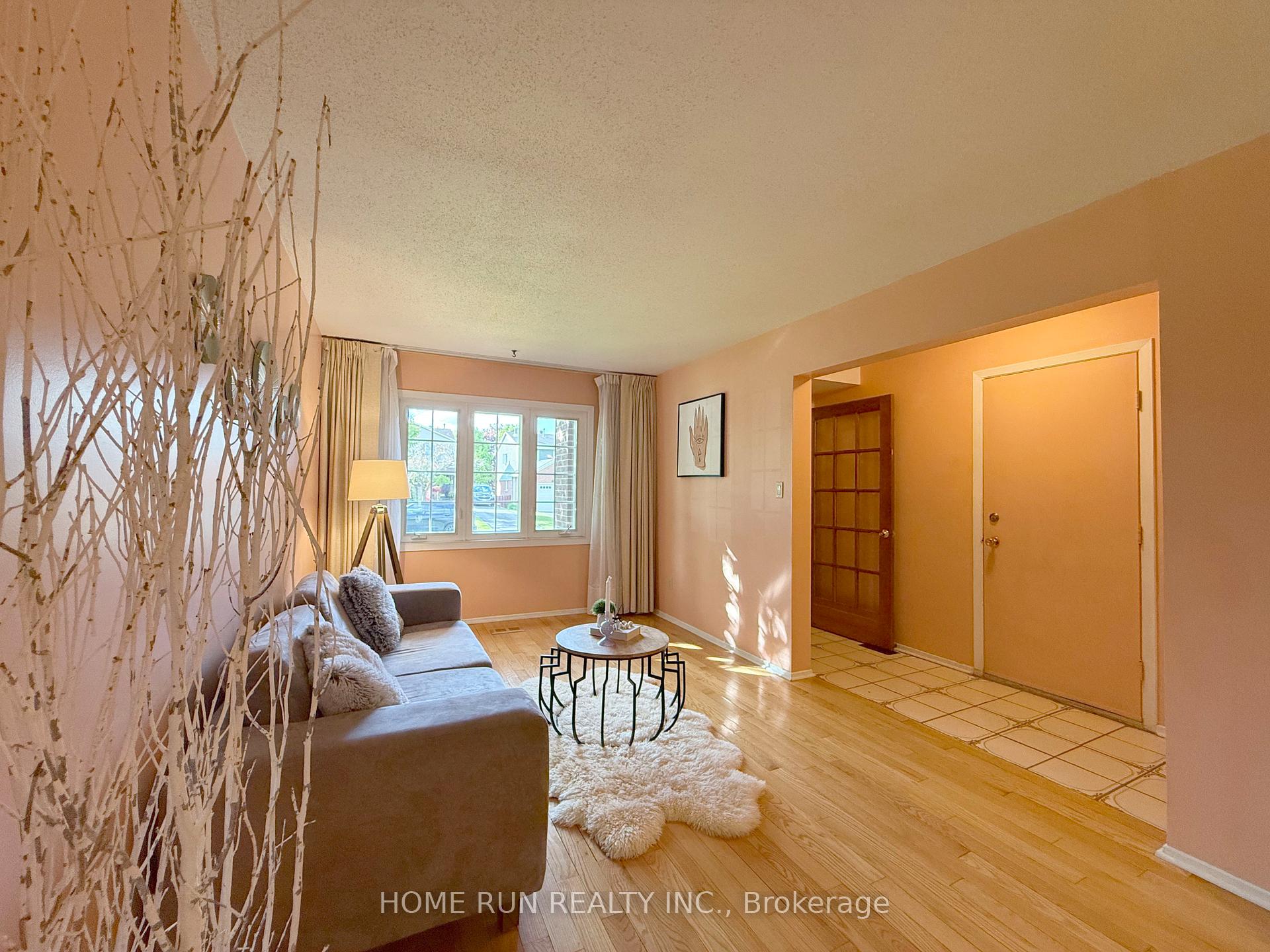 Photo 7 of 17 Shaw Court, Ottawa, Kanata - Katimavik — HOMEH