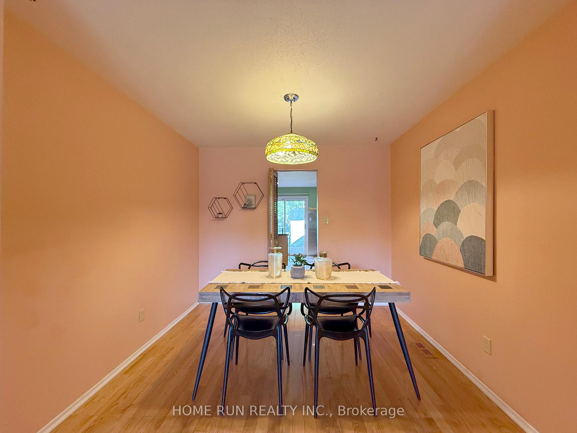Photo 8 of 17 Shaw Court, Ottawa, Kanata - Katimavik — HOMEH
