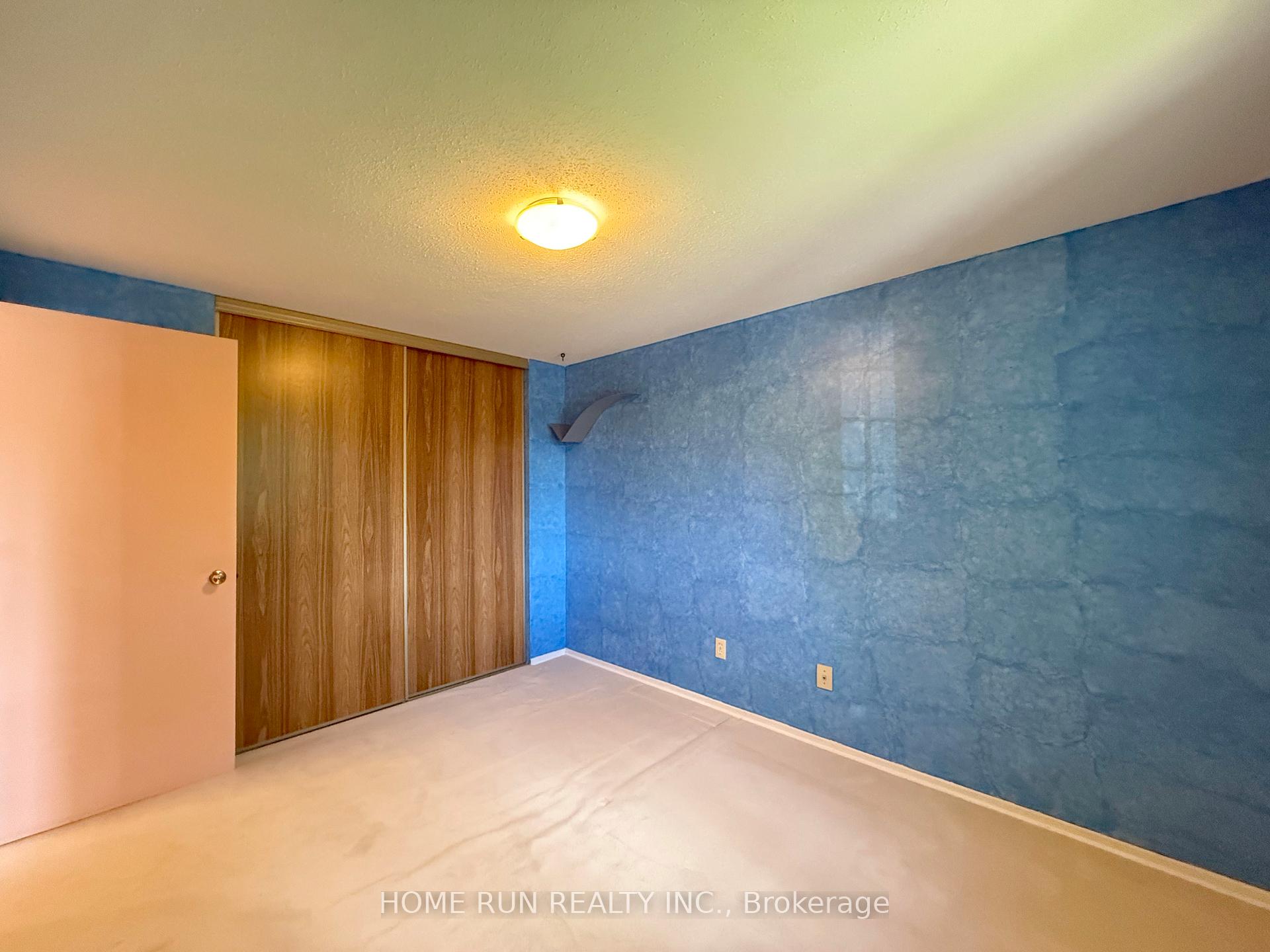 Photo 33 of 17 Shaw Court, Ottawa, Kanata - Katimavik — HOMEH