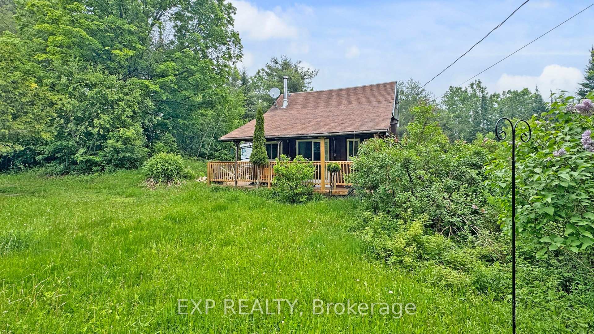 Photo 1 of 2808 Gelert Road, Minden Hills, Snowdon — HOMEH