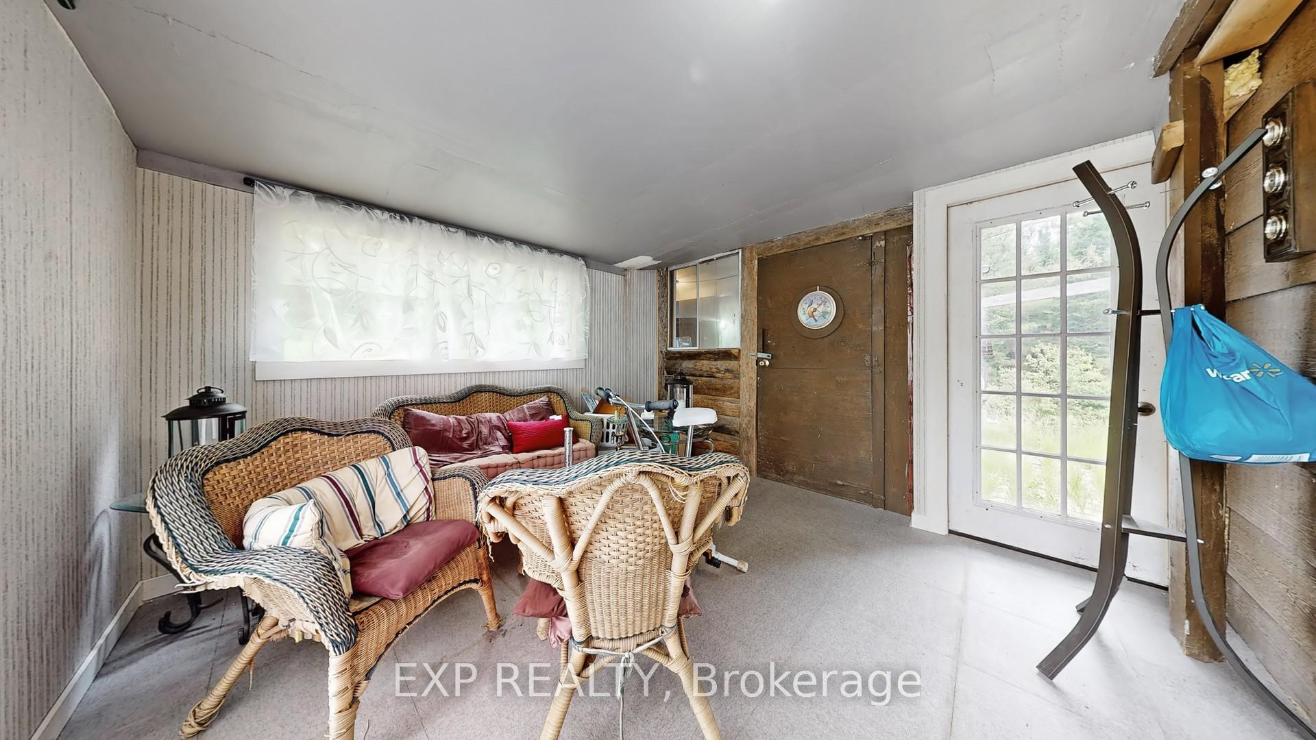 Photo 11 of 2808 Gelert Road, Minden Hills, Snowdon — HOMEH