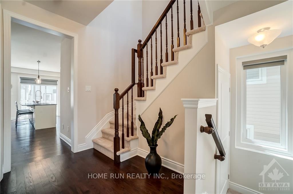 Photo 3 of 212 Willowdusk Street, Ottawa, Kanata - Emerald Meadows/Trailwest — HOMEH
