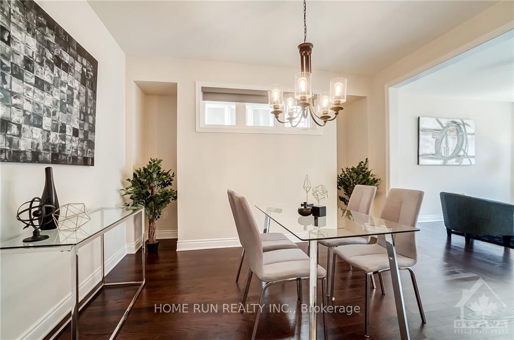 Photo 4 of 212 Willowdusk Street, Ottawa, Kanata - Emerald Meadows/Trailwest — HOMEH