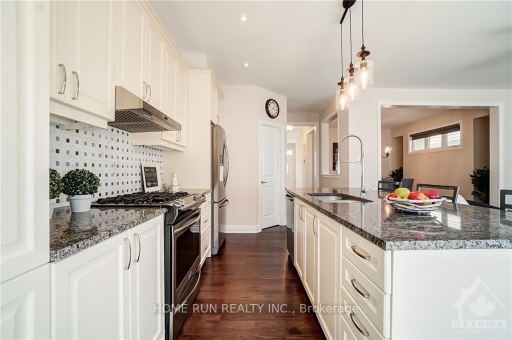 Photo 9 of 212 Willowdusk Street, Ottawa, Kanata - Emerald Meadows/Trailwest — HOMEH