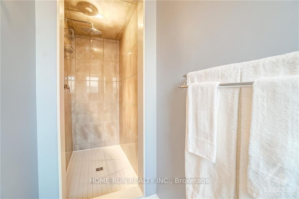 Photo 18 of 212 Willowdusk Street, Ottawa, Kanata - Emerald Meadows/Trailwest — HOMEH