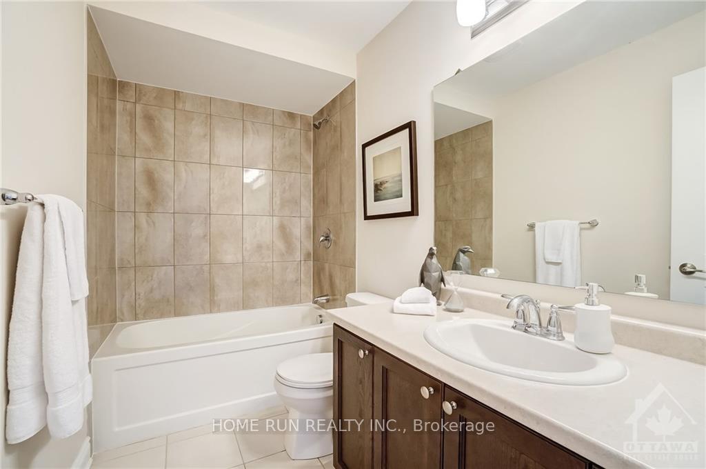 Photo 22 of 212 Willowdusk Street, Ottawa, Kanata - Emerald Meadows/Trailwest — HOMEH