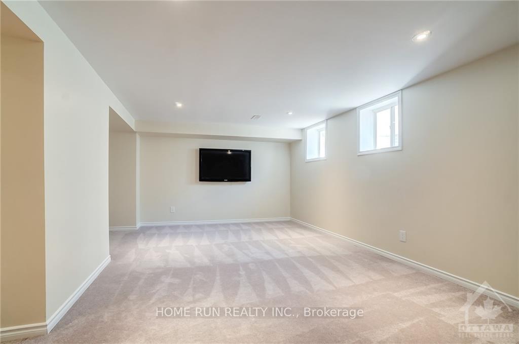 Photo 24 of 212 Willowdusk Street, Ottawa, Kanata - Emerald Meadows/Trailwest — HOMEH