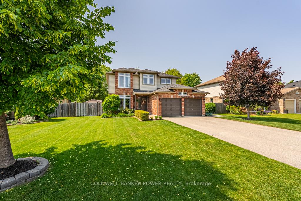 Photo 3 of 6 Fieldstone Crescent, Middlesex Centre, Komoka — HOMEH