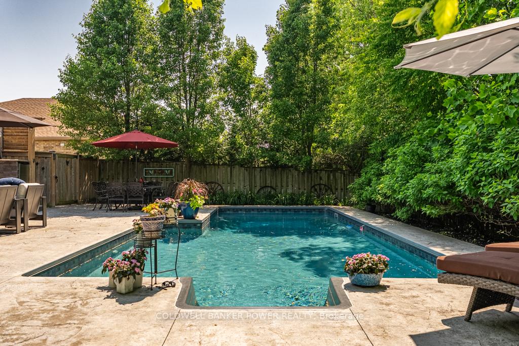 Photo 37 of 6 Fieldstone Crescent, Middlesex Centre, Komoka — HOMEH