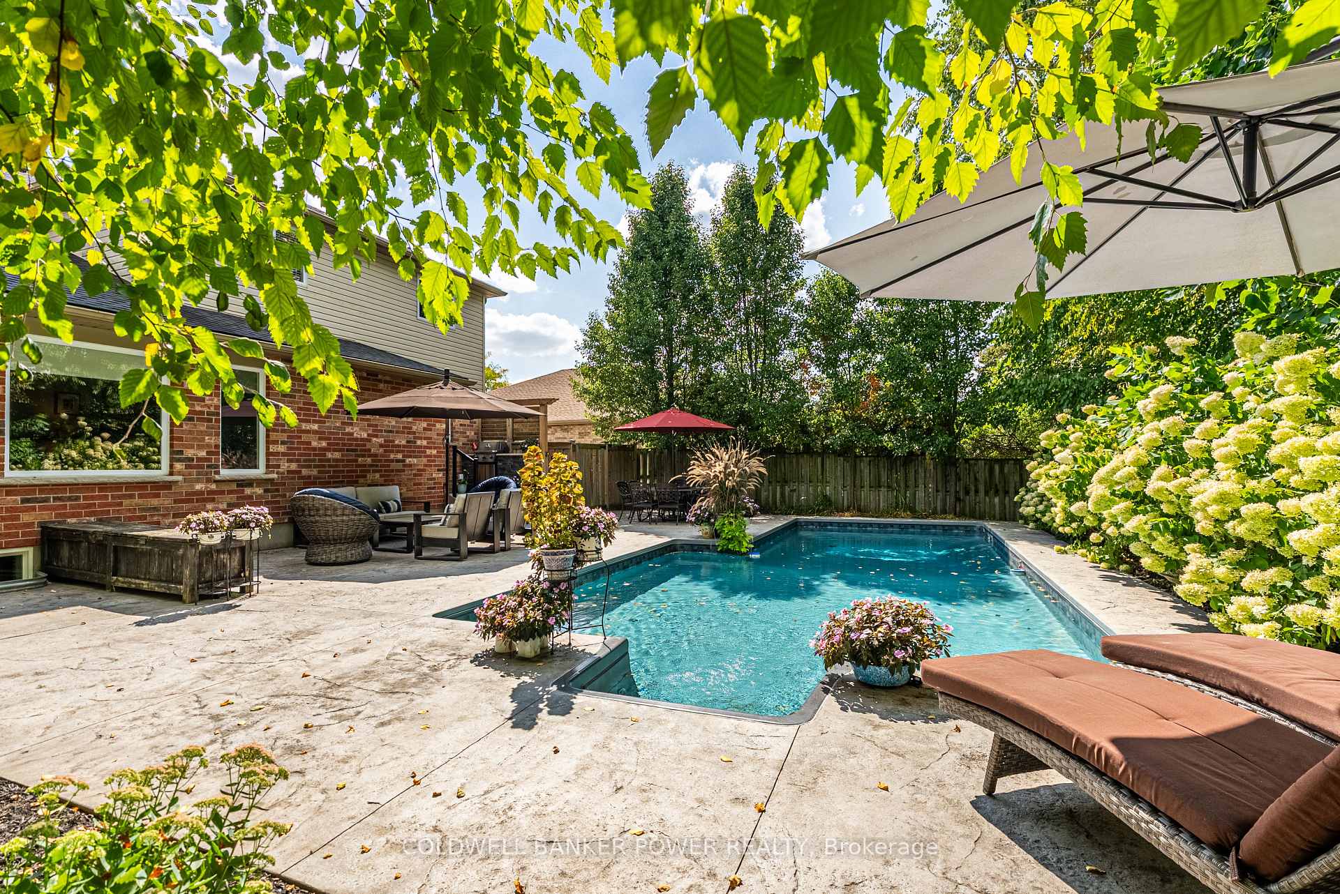 Photo 44 of 6 Fieldstone Crescent, Middlesex Centre, Komoka — HOMEH