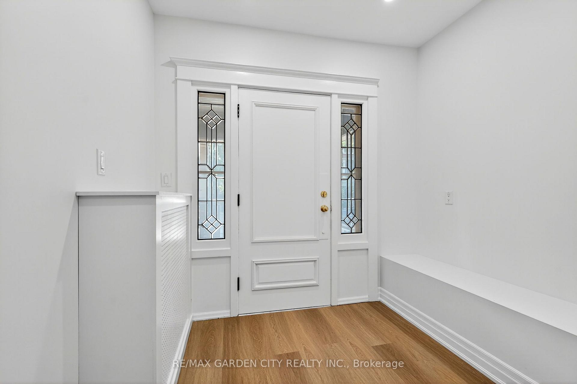 Photo 3 of Unit Upper, 104 Carrick Avenue, Hamilton, Stripley — HOMEH
