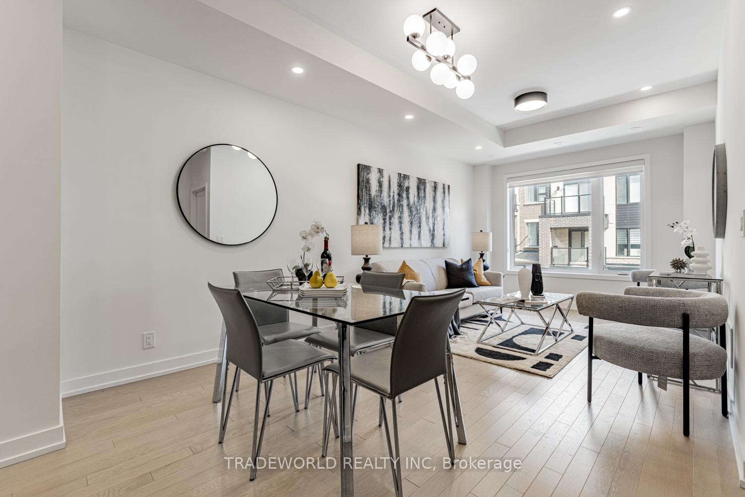 Photo 13 of 18 Gothenburg Lane, Markham, Angus Glen — HOMEH
