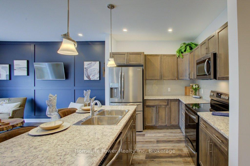 Photo 11 of Unit 16, 24 George Street N, Minto — HOMEH