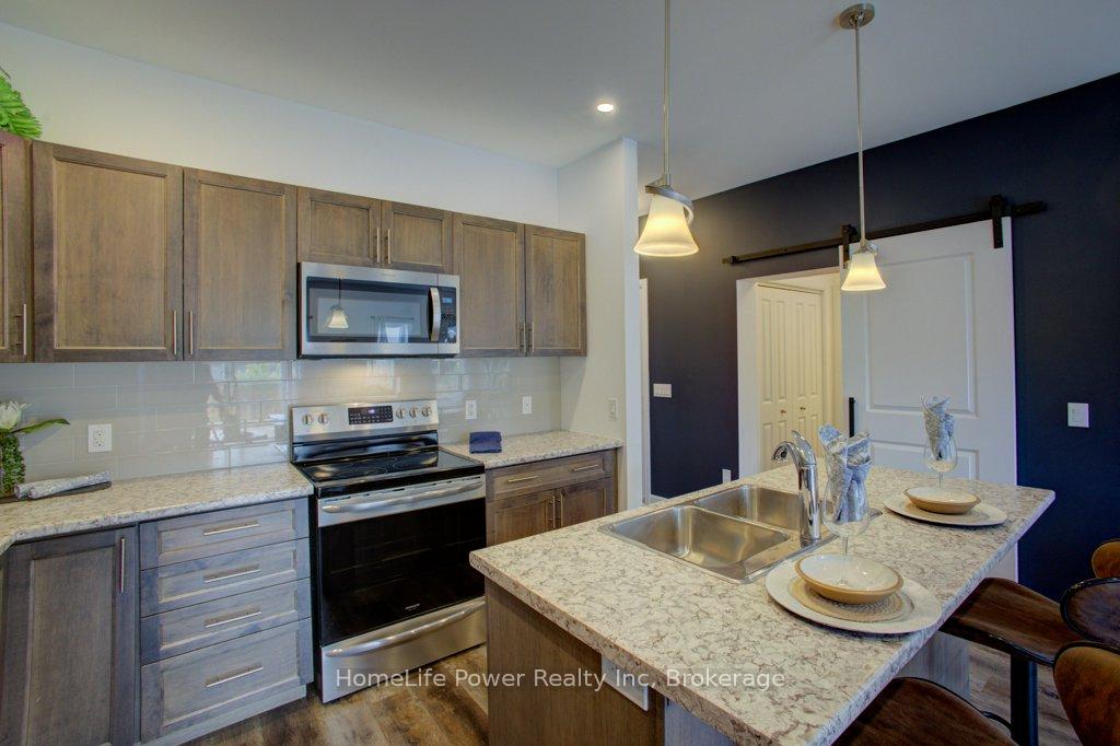 Photo 14 of Unit 16, 24 George Street N, Minto — HOMEH