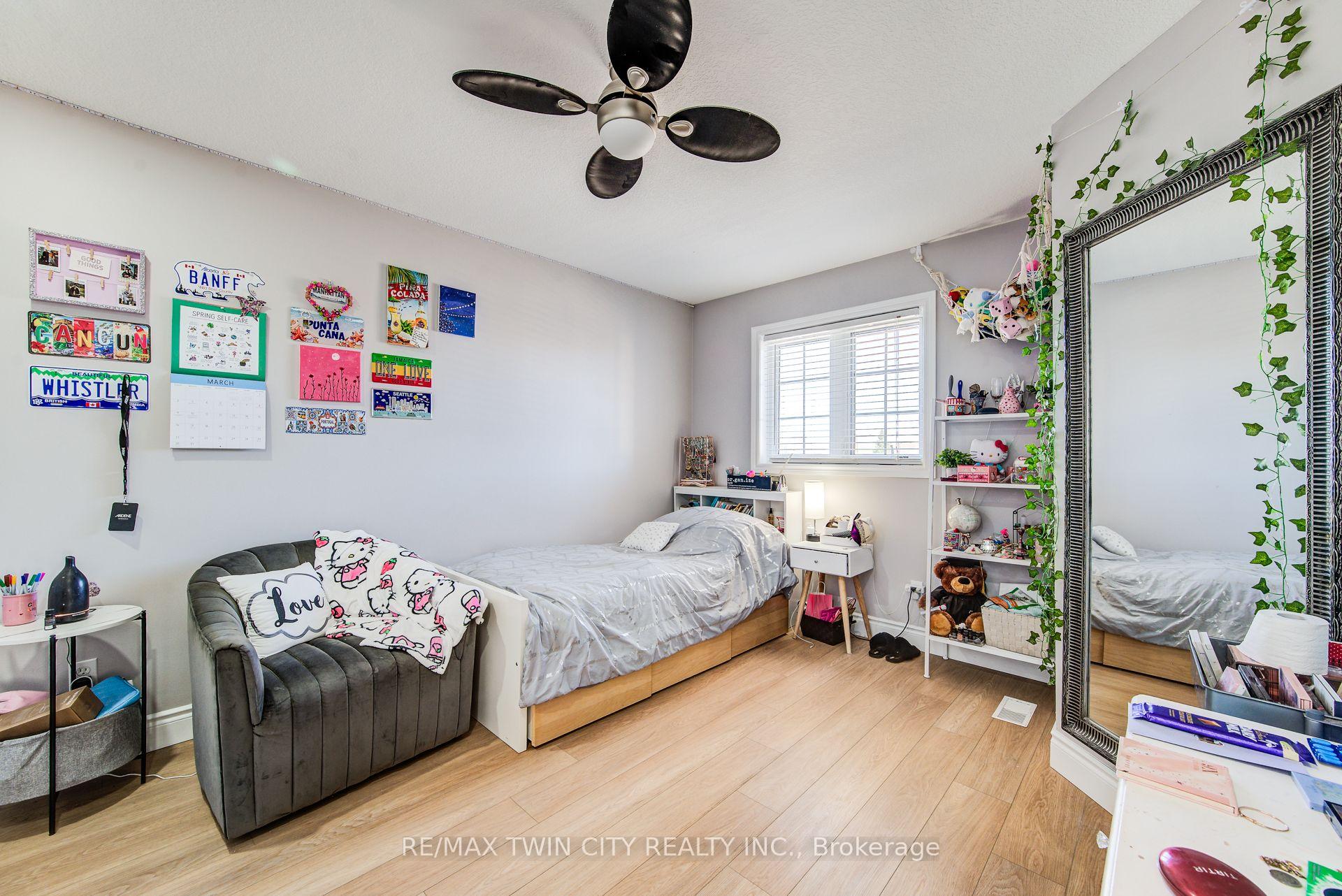 Photo 14 of 144 Udvari Crescent, Kitchener — HOMEH