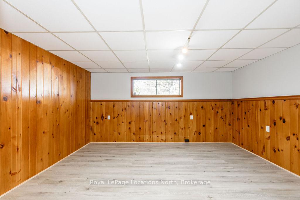 Photo 19 of 677 Bayview Drive, Midland — HOMEH