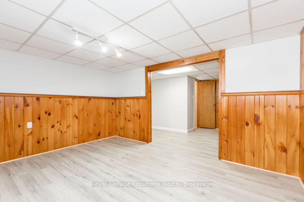 Photo 21 of 677 Bayview Drive, Midland — HOMEH