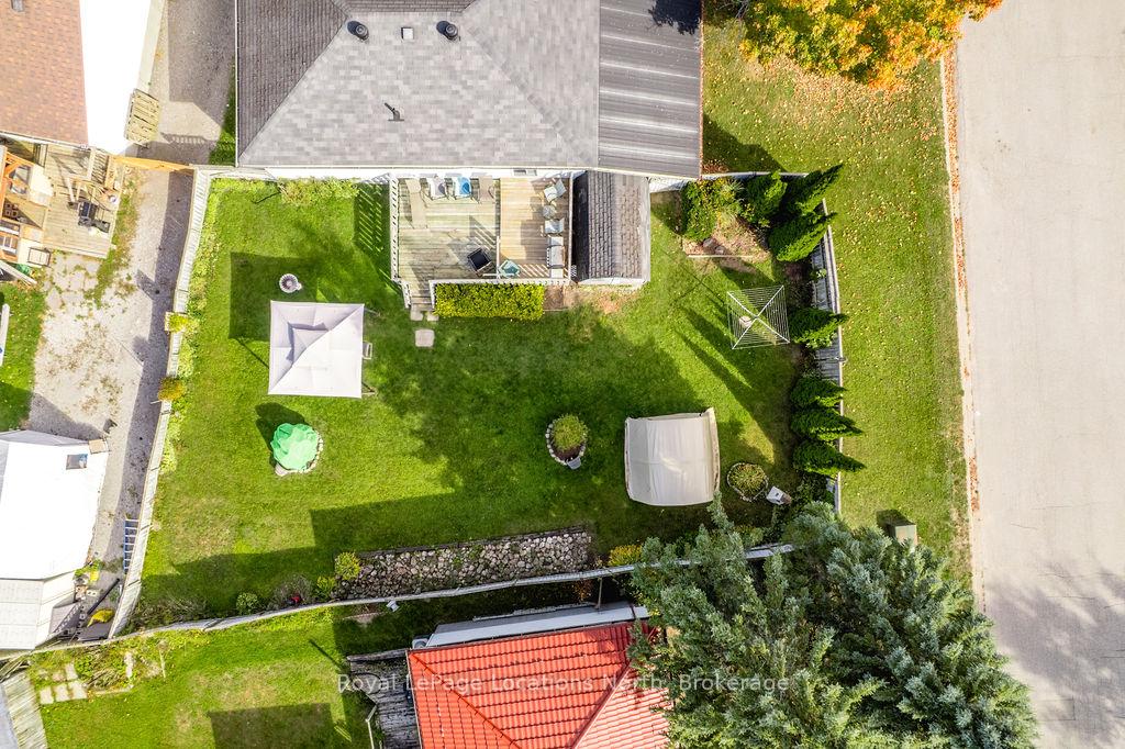 Photo 32 of 677 Bayview Drive, Midland — HOMEH