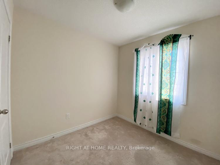 Photo 11 of 28 Orca Drive, Markham, Wismer — HOMEH