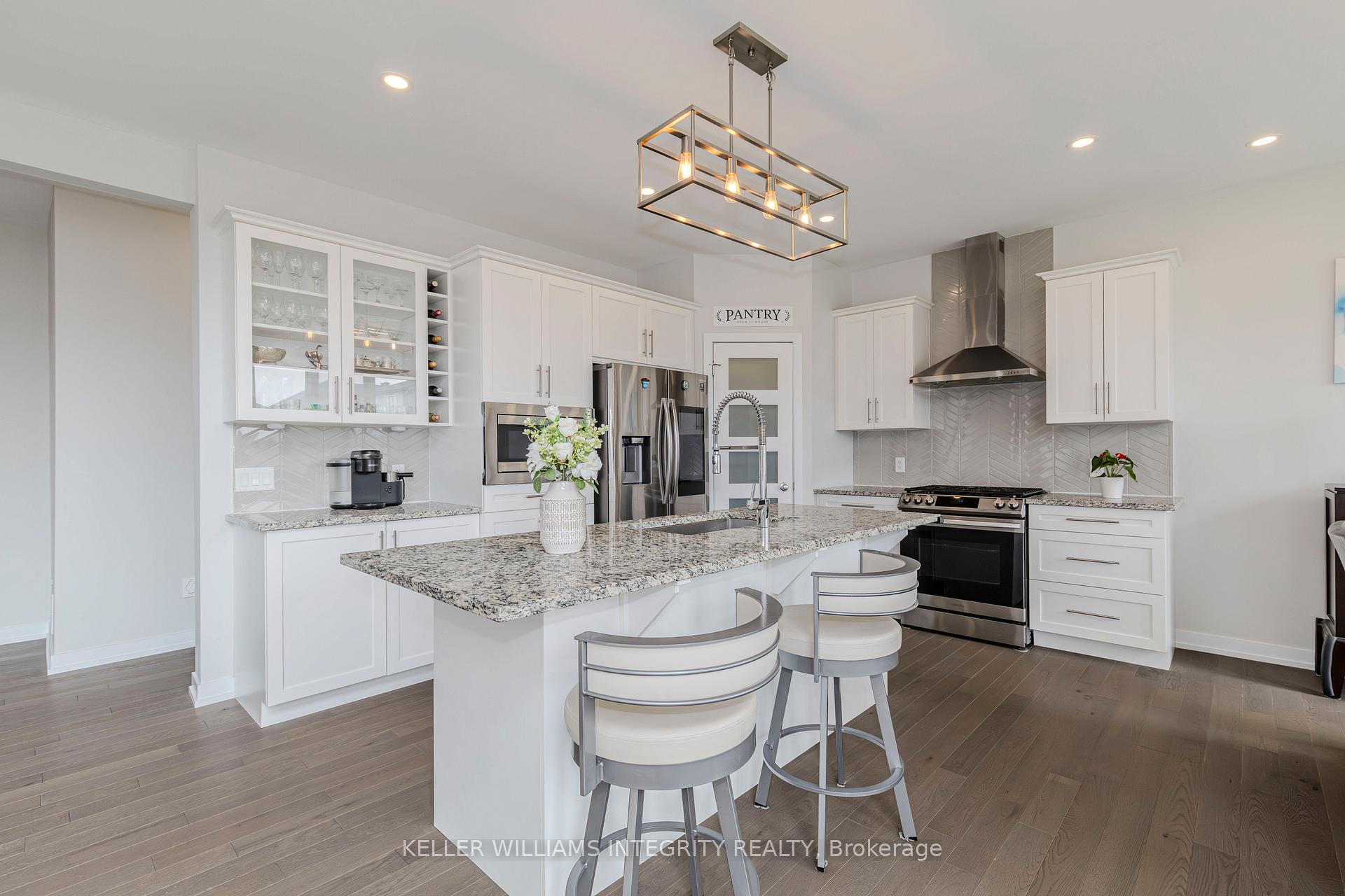 Photo 16 of 636 Rouncey Road, Ottawa, Kanata - Emerald Meadows/Trailwest — HOMEH