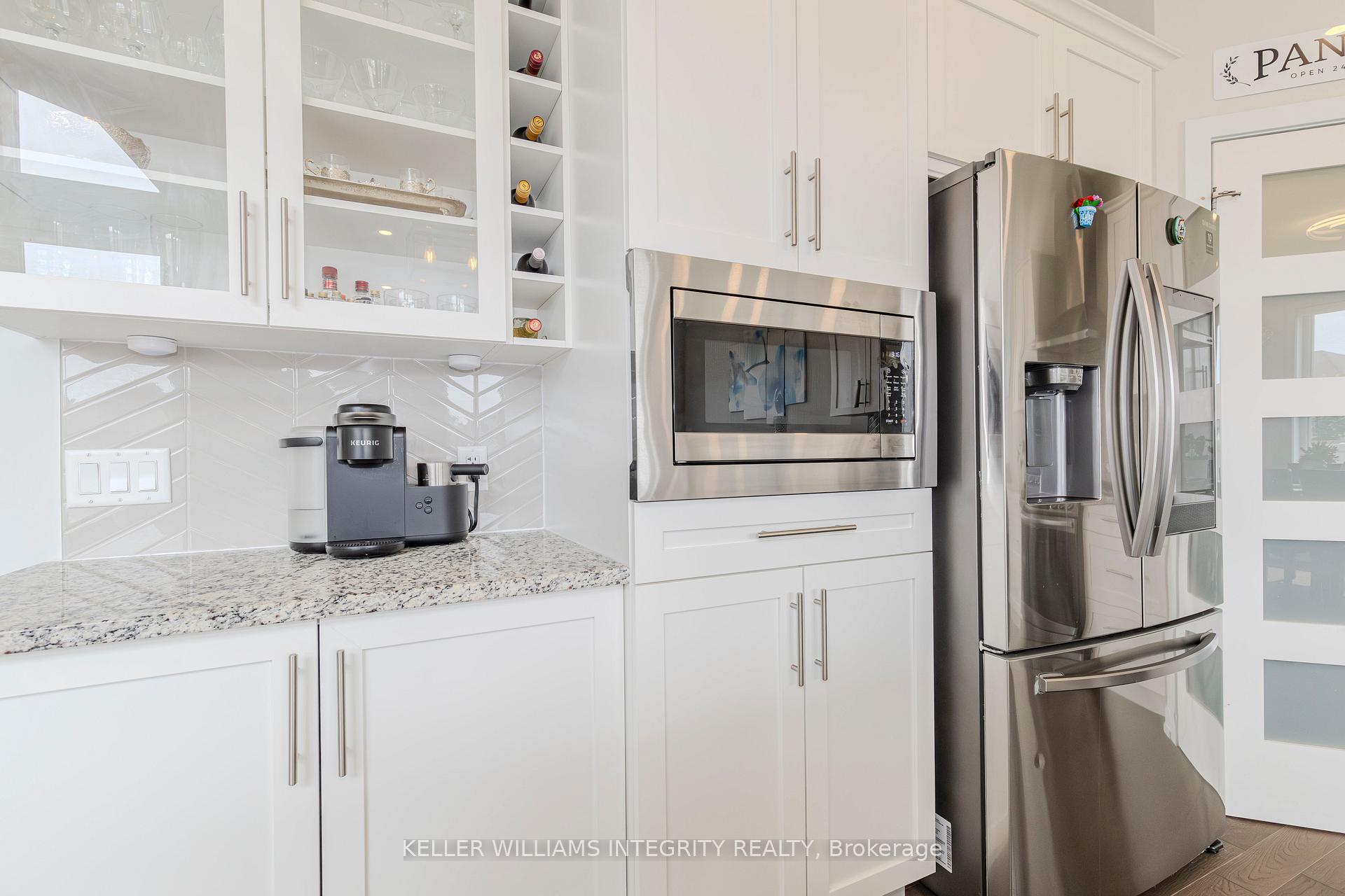Photo 18 of 636 Rouncey Road, Ottawa, Kanata - Emerald Meadows/Trailwest — HOMEH
