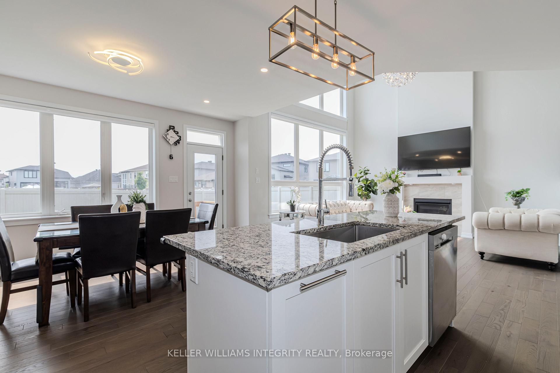 Photo 20 of 636 Rouncey Road, Ottawa, Kanata - Emerald Meadows/Trailwest — HOMEH