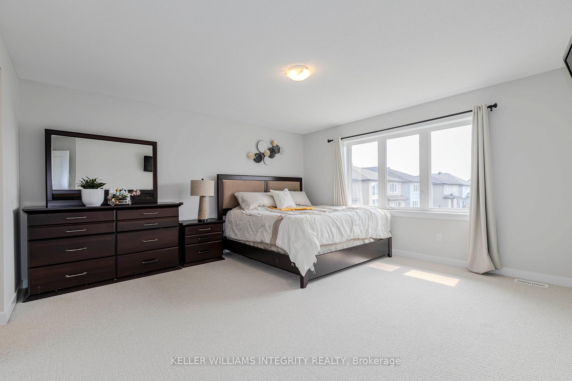 Photo 25 of 636 Rouncey Road, Ottawa, Kanata - Emerald Meadows/Trailwest — HOMEH