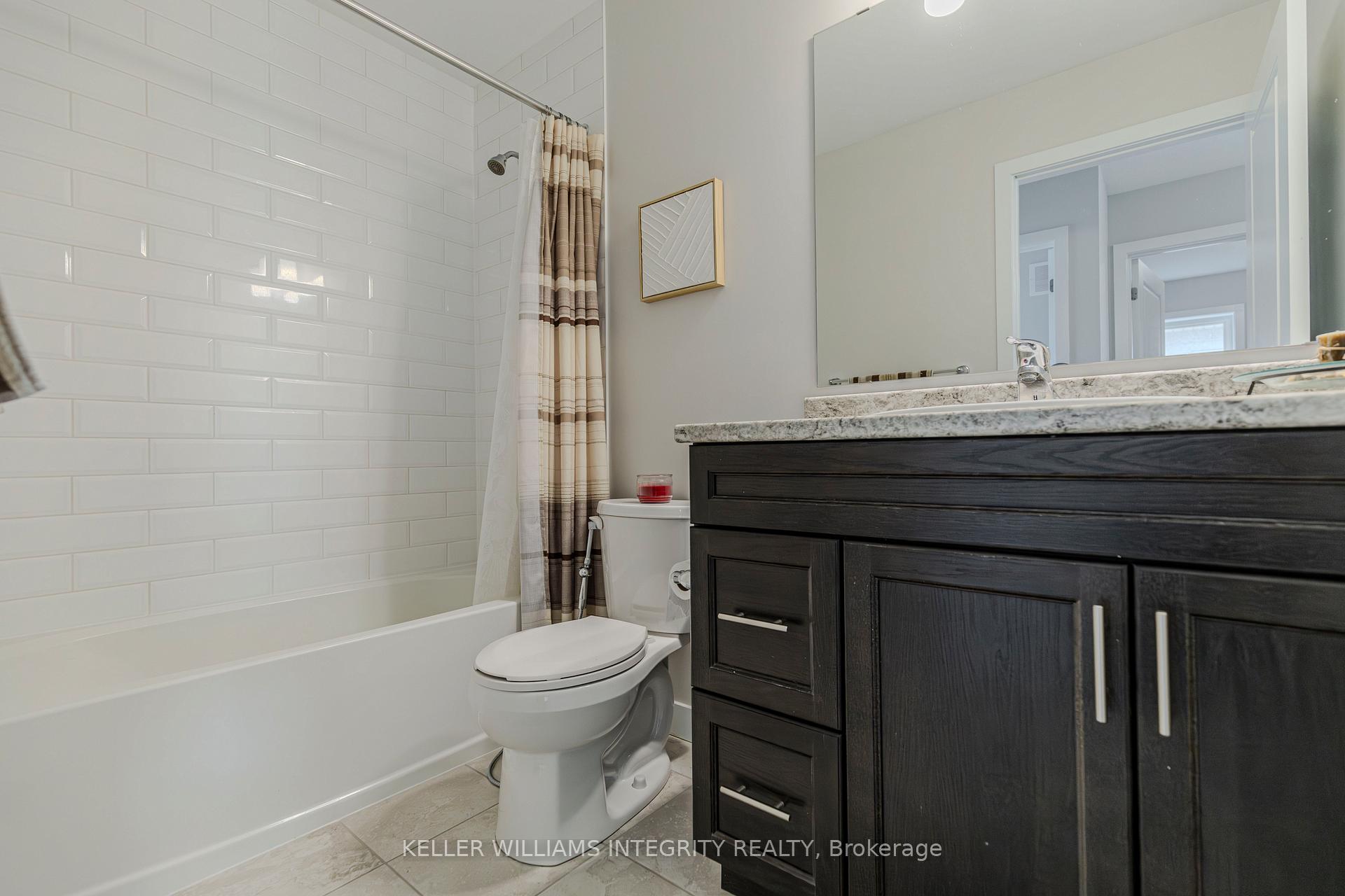 Photo 33 of 636 Rouncey Road, Ottawa, Kanata - Emerald Meadows/Trailwest — HOMEH