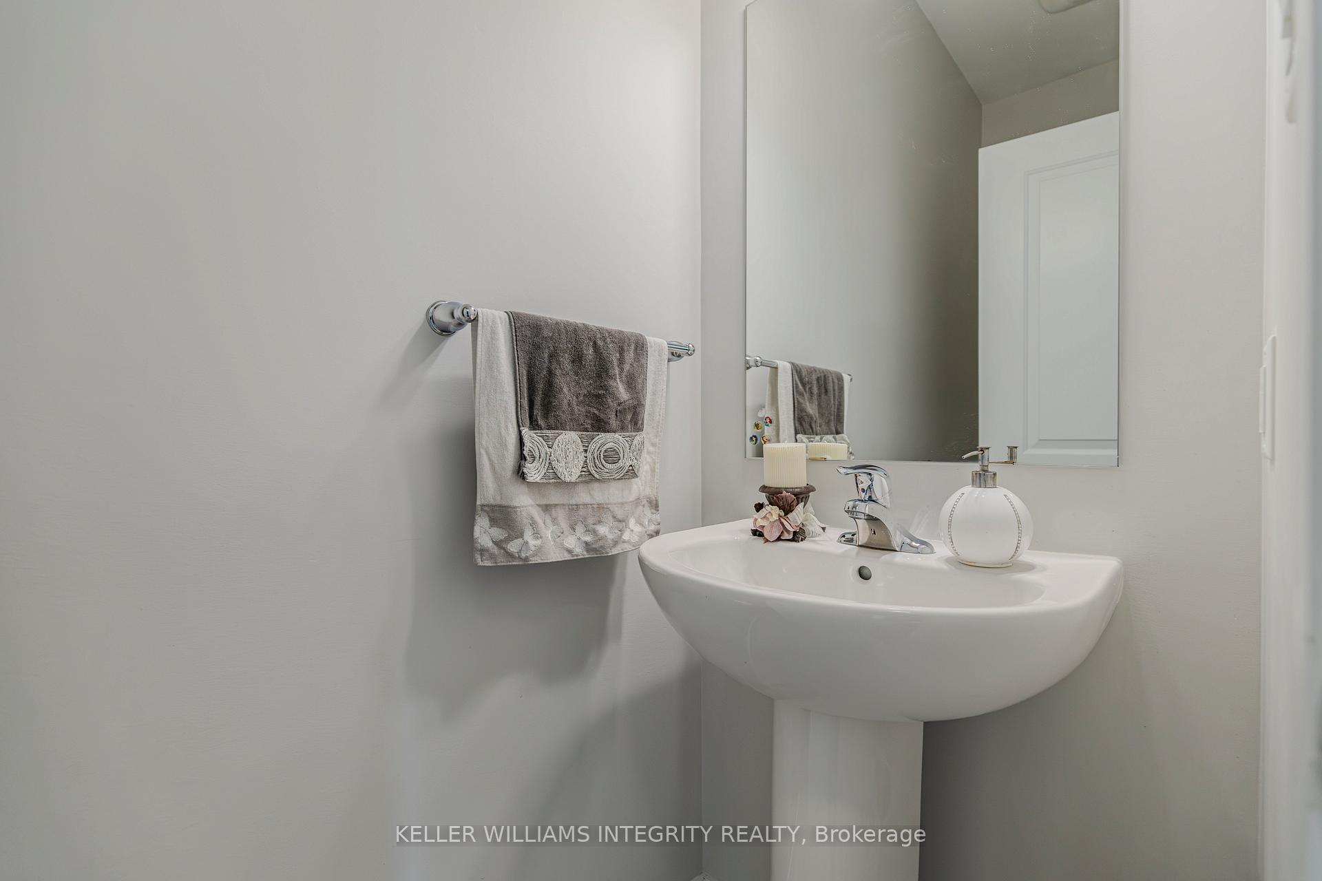 Photo 36 of 636 Rouncey Road, Ottawa, Kanata - Emerald Meadows/Trailwest — HOMEH