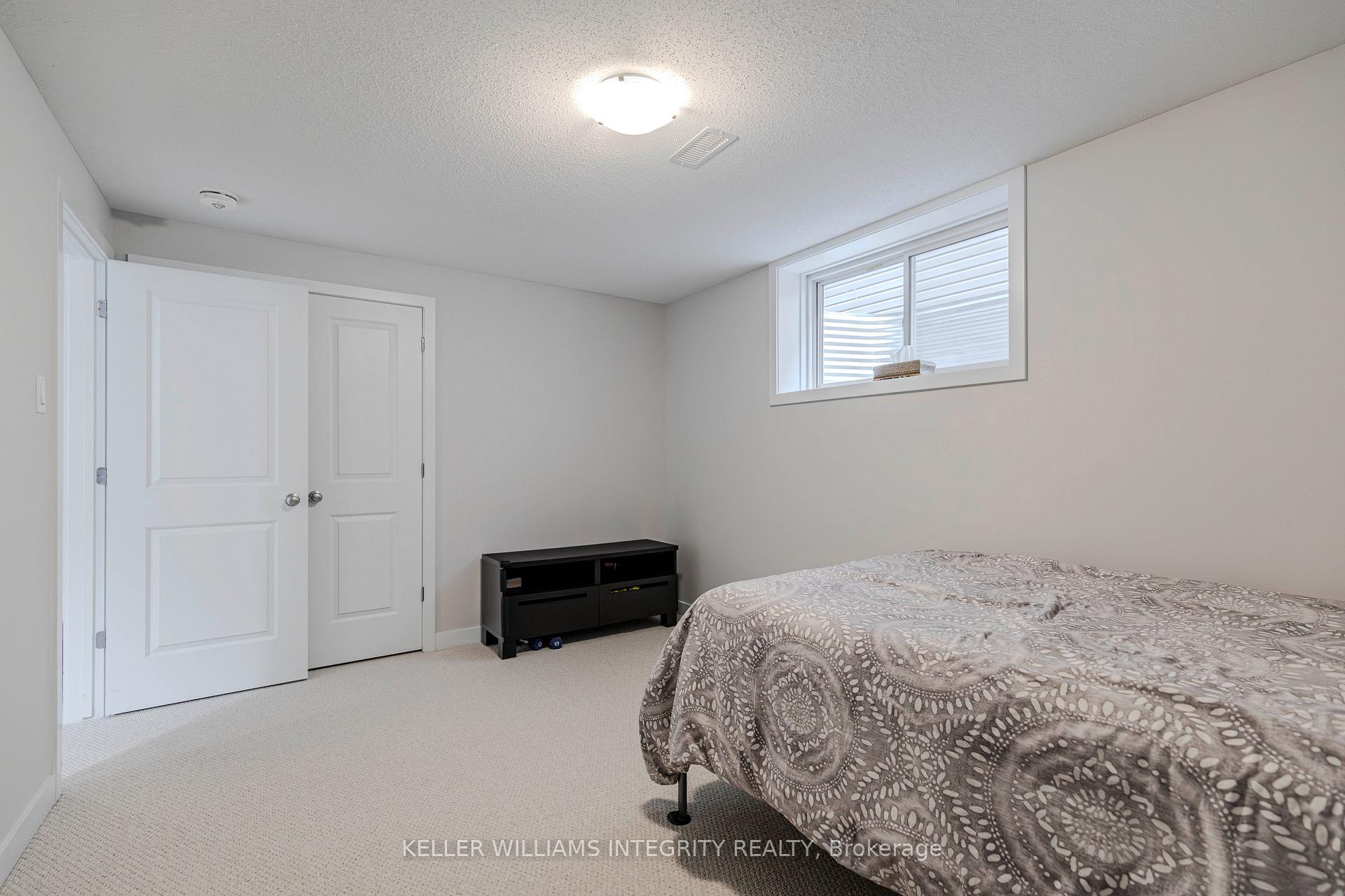 Photo 40 of 636 Rouncey Road, Ottawa, Kanata - Emerald Meadows/Trailwest — HOMEH