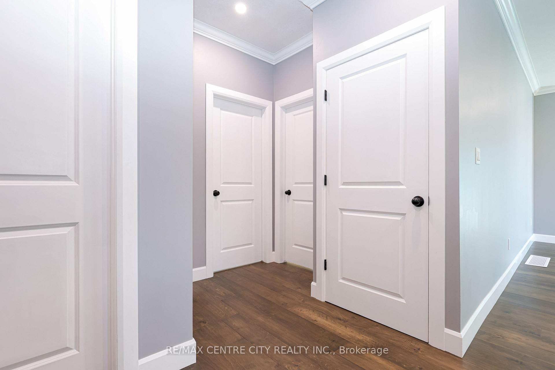 Photo 12 of 22909 Highbury Avenue, Middlesex Centre, Bryanston — HOMEH