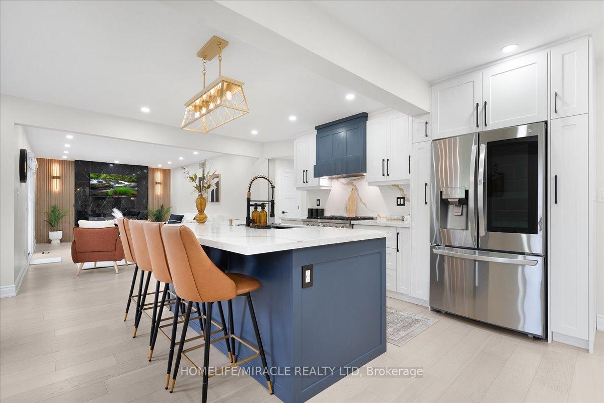 Photo 8 of 57 Springmount Drive, Kitchener — HOMEH