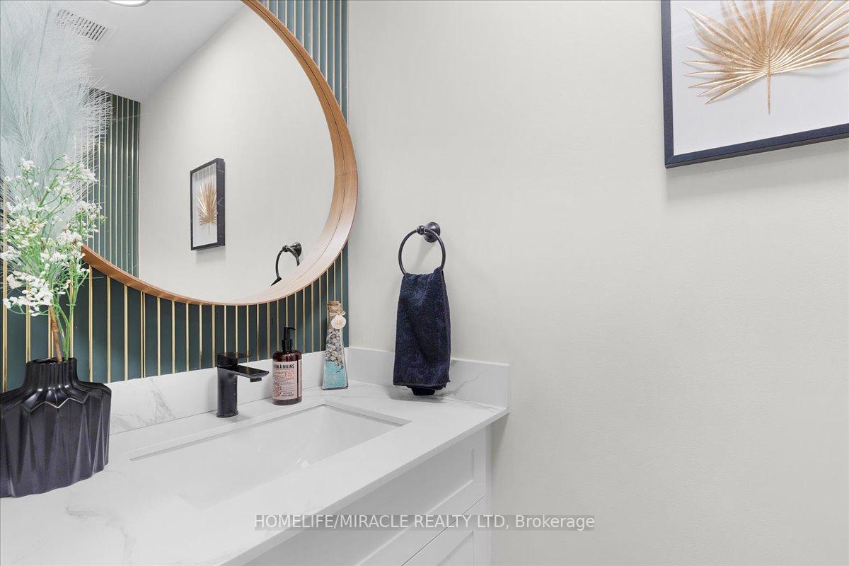 Photo 16 of 57 Springmount Drive, Kitchener — HOMEH