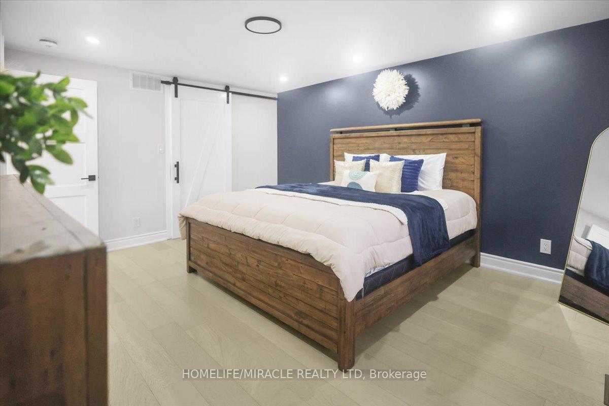 Photo 19 of 57 Springmount Drive, Kitchener — HOMEH